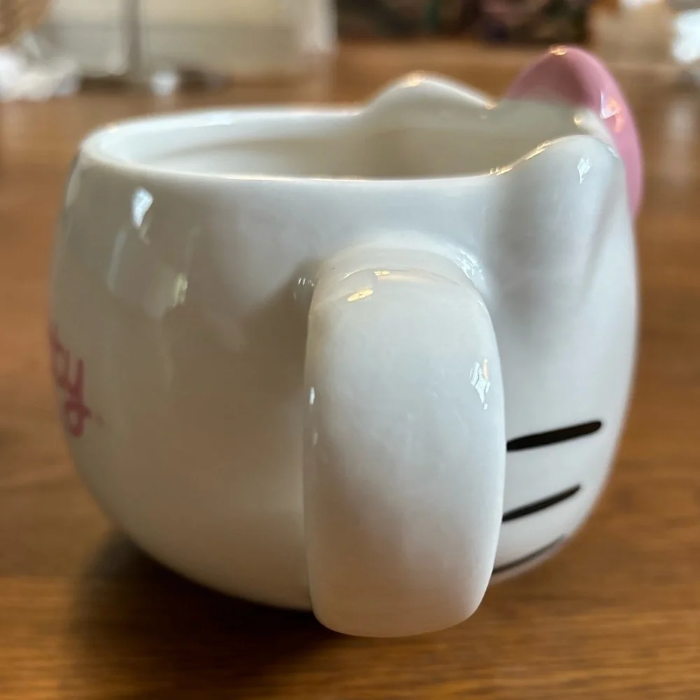 Sanrio Hello Kitty Face Pink Bow Ceramic Mug 20‎ oz. Original 3D Sculpted Design